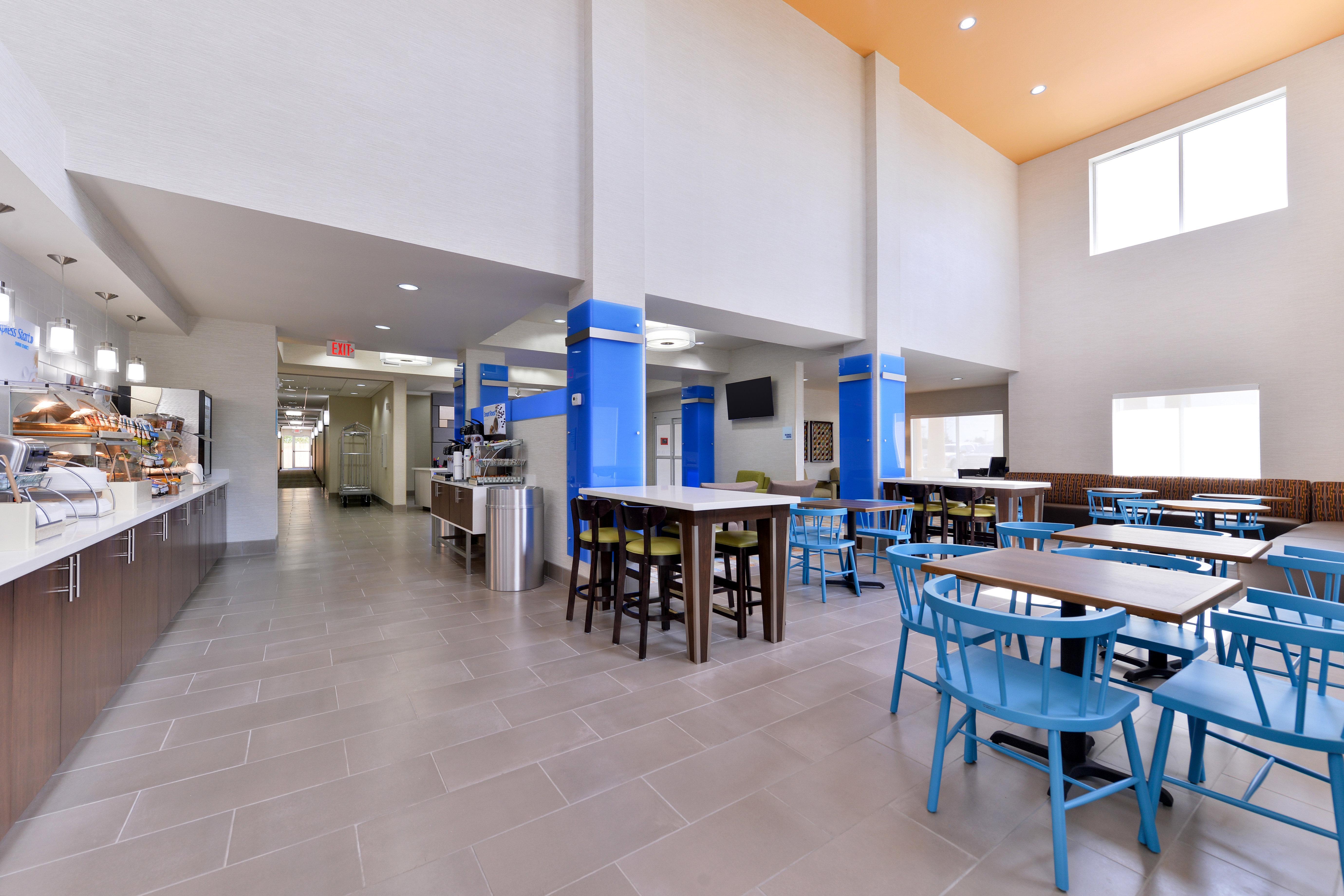 Holiday Inn Express Tomball By Ihg Exterior foto
