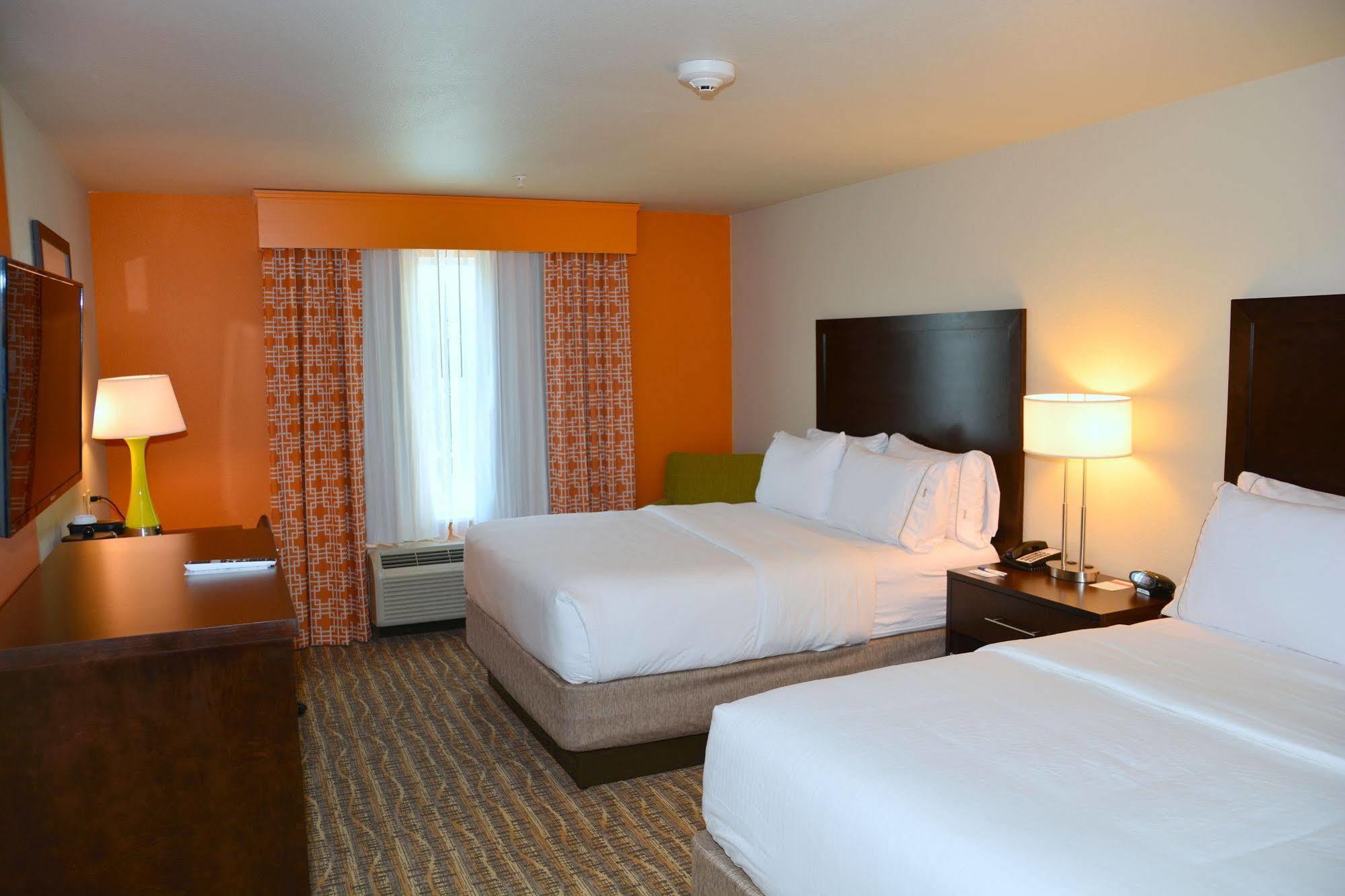 Holiday Inn Express Tomball By Ihg Exterior foto